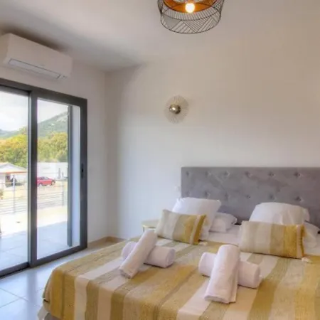 Stella Avec Piscine Entre Et Riviere * Vardiola