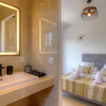 Stella Avec Piscine Entre Et Riviere Villa Vardiola