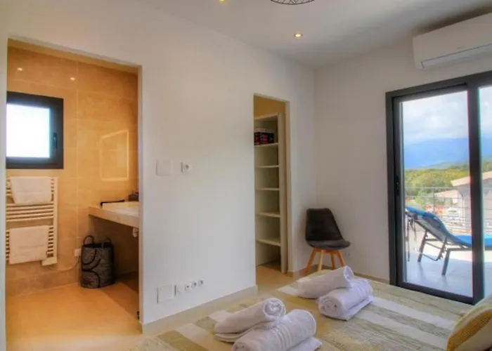 Stella Avec Piscine Entre Et Riviere